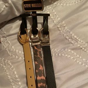 Set of belts new without tags